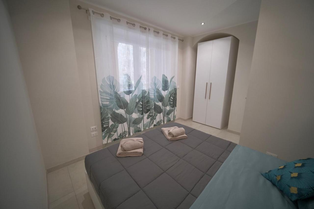Appartamento Moderno ❴ 300 Mt. Da Porta Nuova ❵ Turin Exterior foto